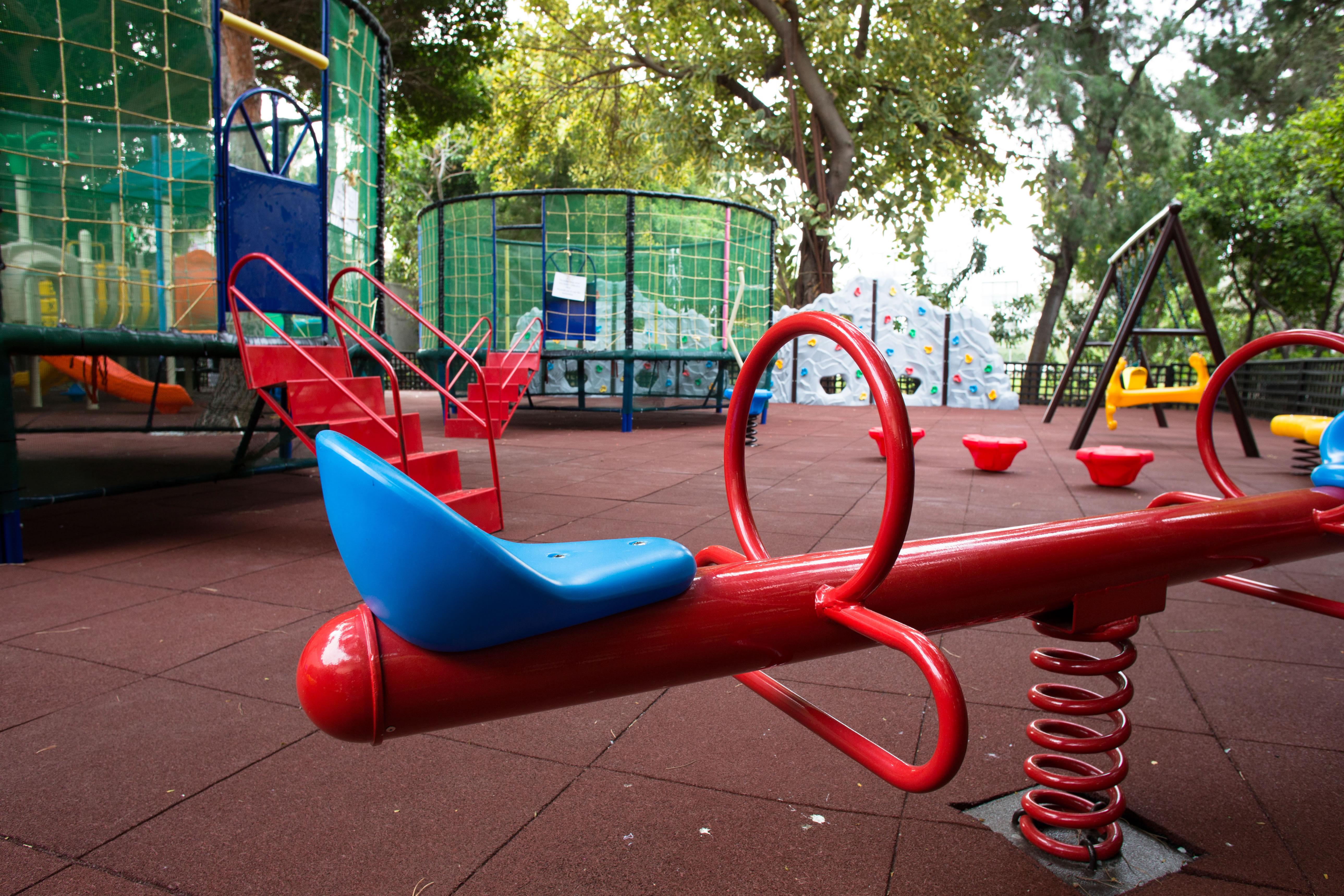 奥尔迈拉酒店 Paphos 外观 照片 Playground in Madrid, Spain