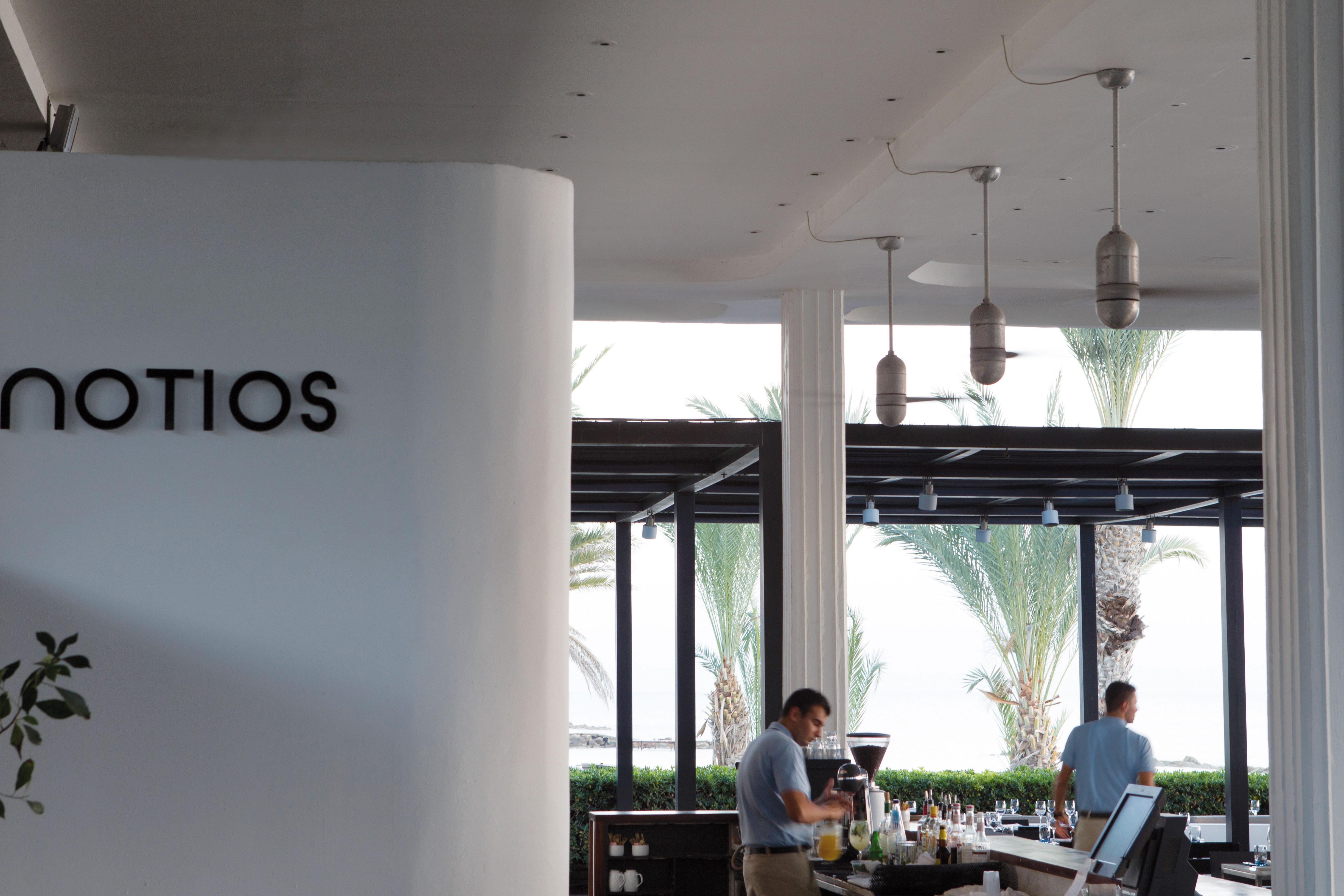 奥尔迈拉酒店 Paphos 外观 照片 The interior of the restaurant