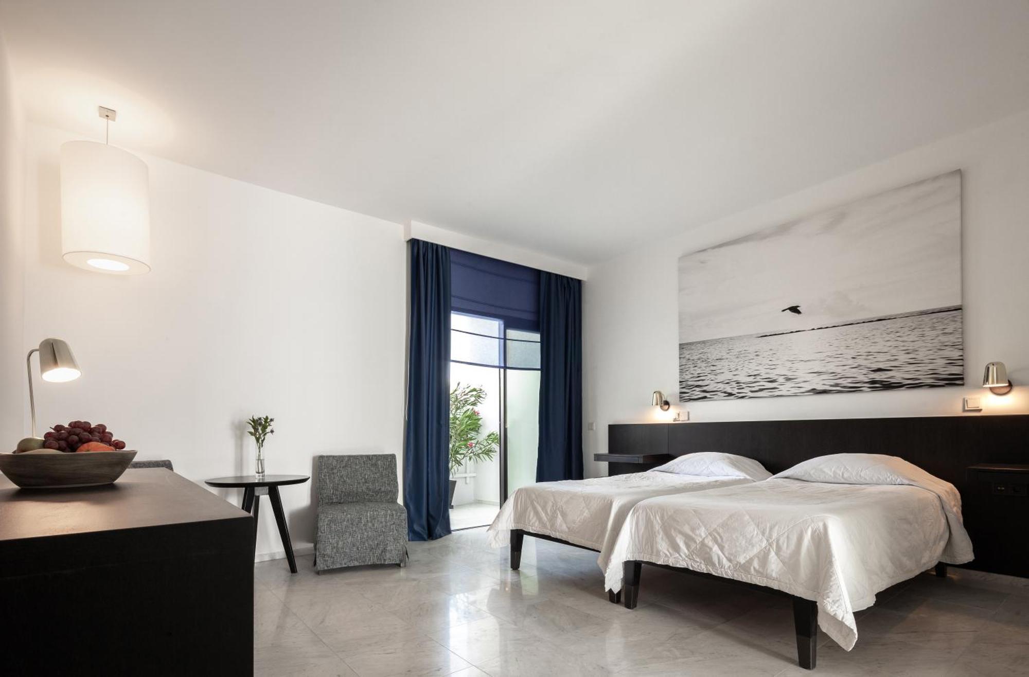 奥尔迈拉酒店 Paphos 外观 照片