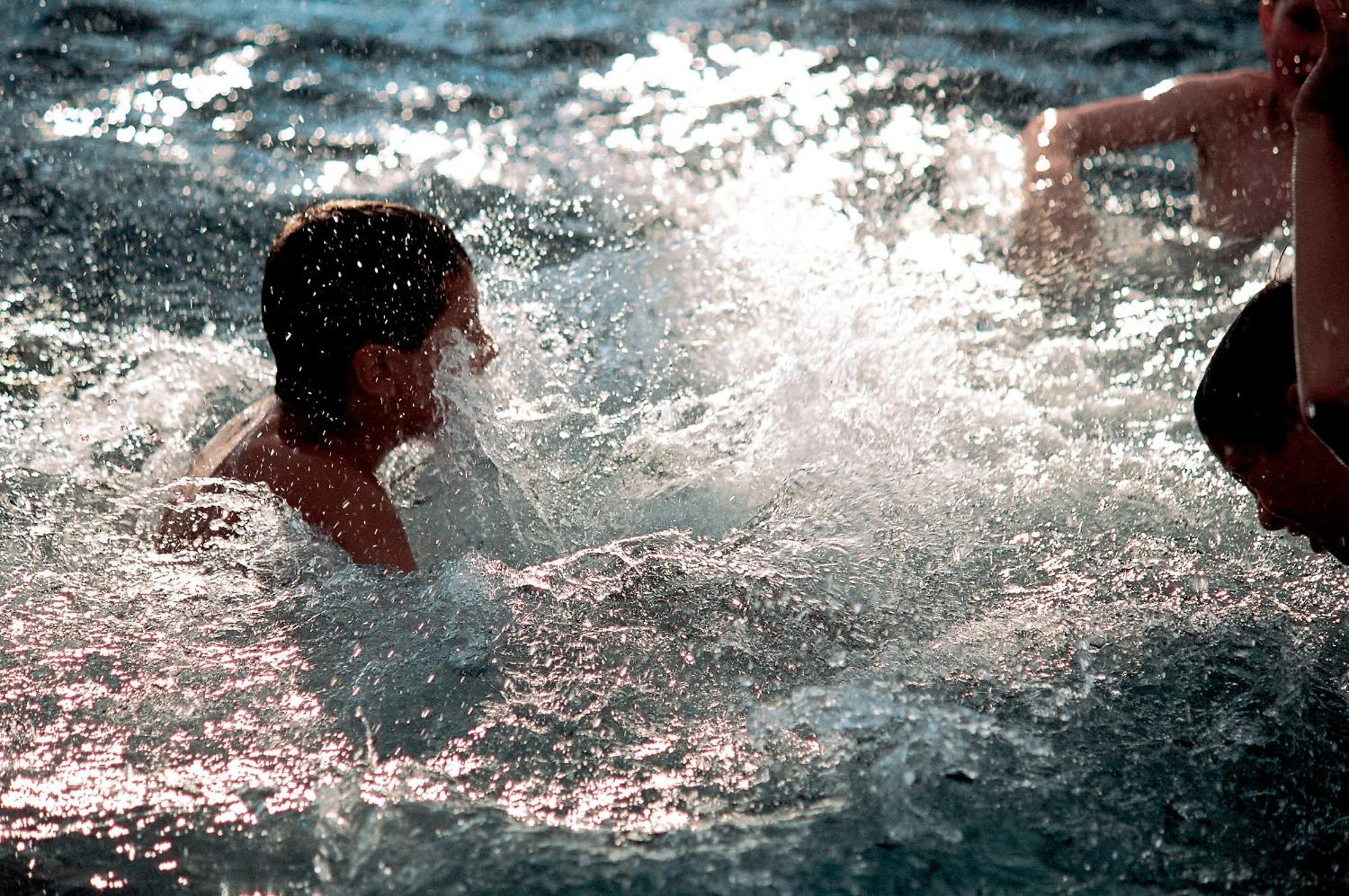 奥尔迈拉酒店 Paphos 外观 照片 Swimming